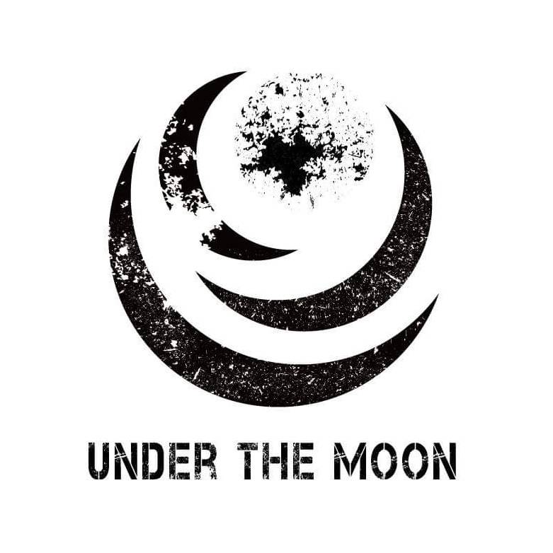 月下Under The Moon