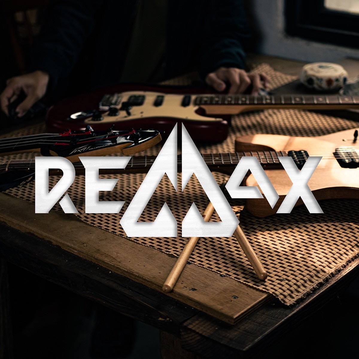 REMAX